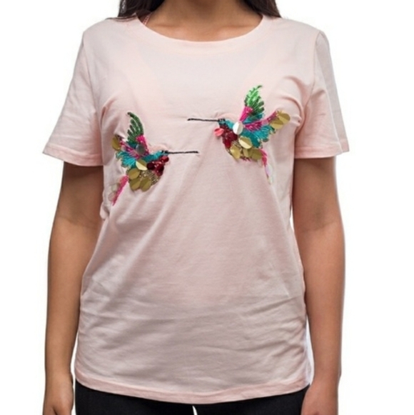 Runway Paris Tops - Embellished Hummingbird Short Sleeve Tee - Light Pink